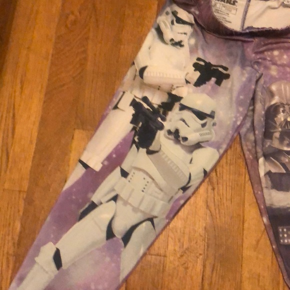 Official Star Wars licensed leggings (Size Small) - Picture 4 of 4